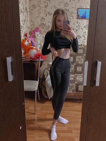 Ева Студентка Реал